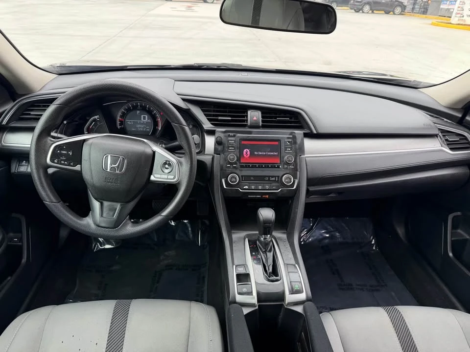 2018 Honda Civic 10th Gen - Image 16 of 19