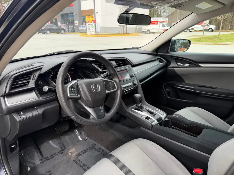 2018 Honda Civic 10th Gen - Image 12 of 19