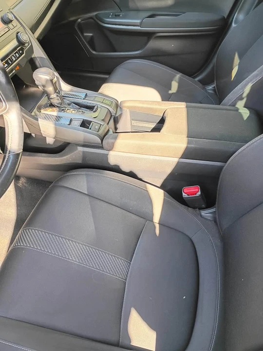 2018 Honda Civic 10th Gen - Image 7 of 9