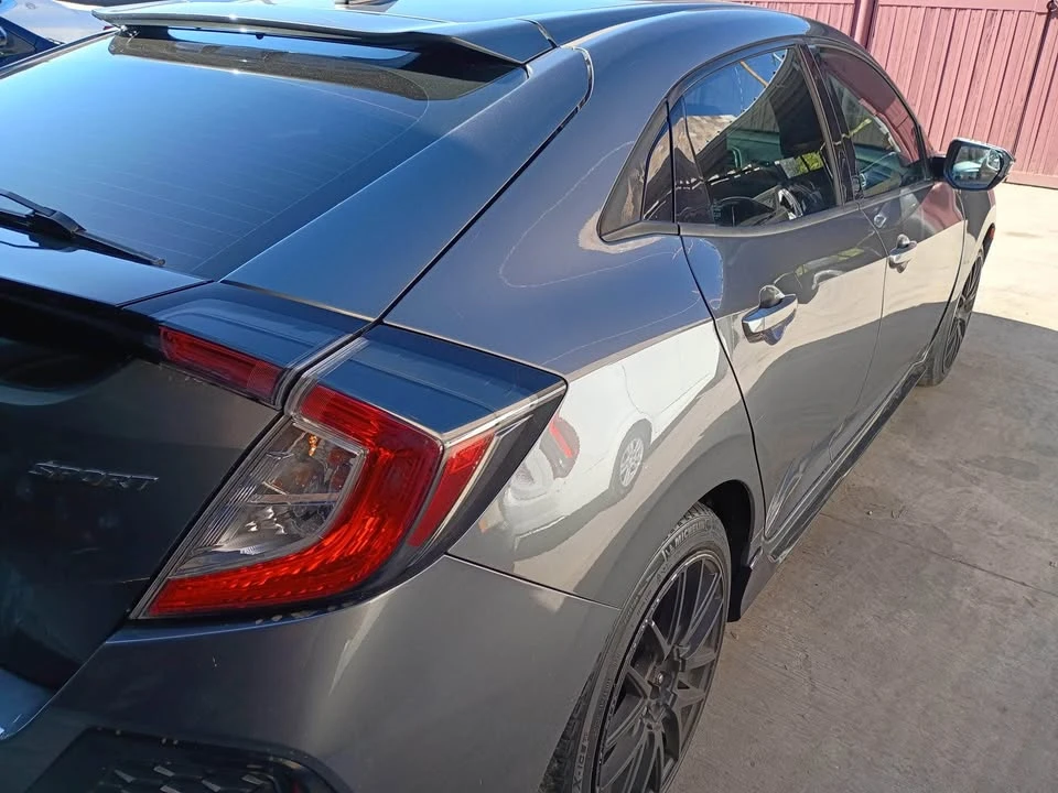 2018 Honda Civic 10th Gen - Image 3 of 9