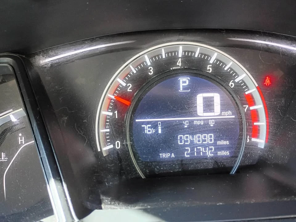 2018 Honda Civic 10th Gen - Image 9 of 9