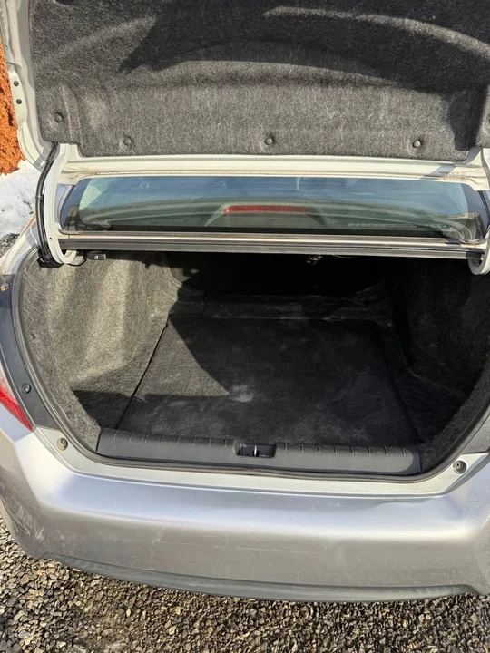 2018 Honda Civic 10th Gen - Image 10 of 16