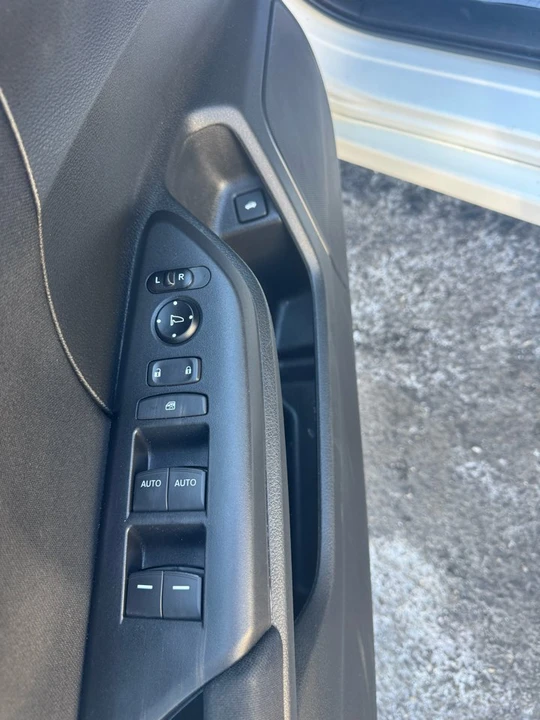 2018 Honda Civic 10th Gen - Image 14 of 15