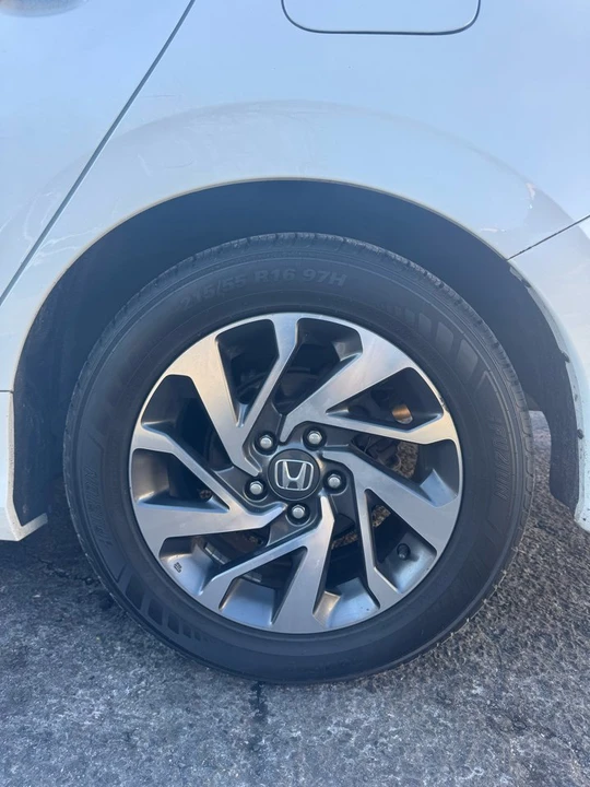 2018 Honda Civic 10th Gen - Image 15 of 15