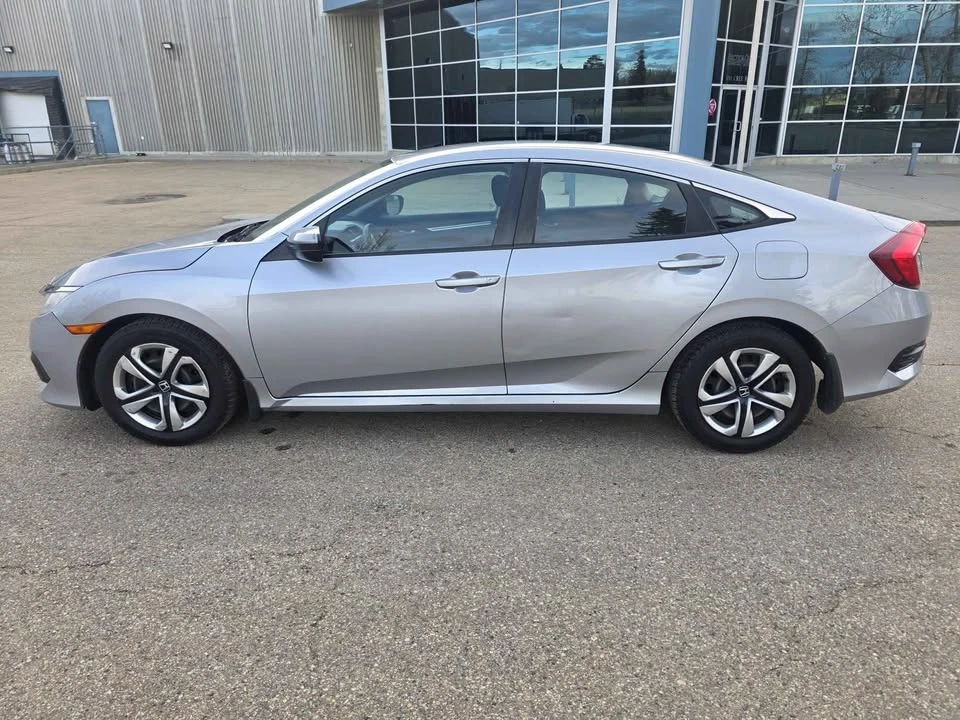 2018 Honda Civic 10th Gen - Image 6 of 14