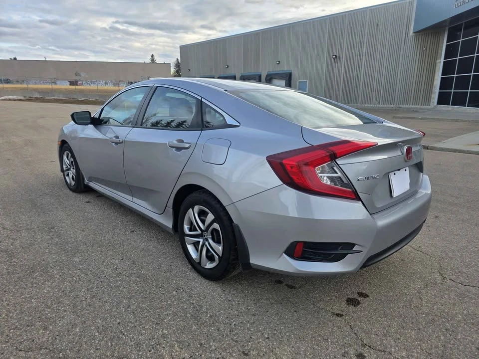2018 Honda Civic 10th Gen - Image 4 of 14