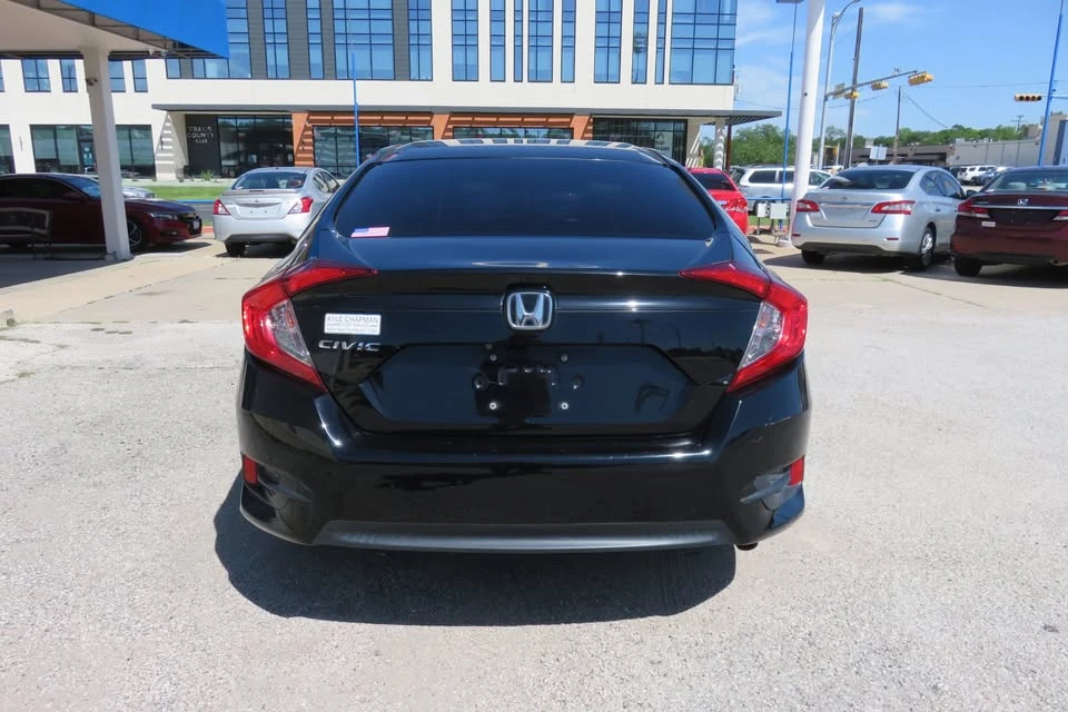 2018 Honda Civic 10th Gen - Image 4 of 17