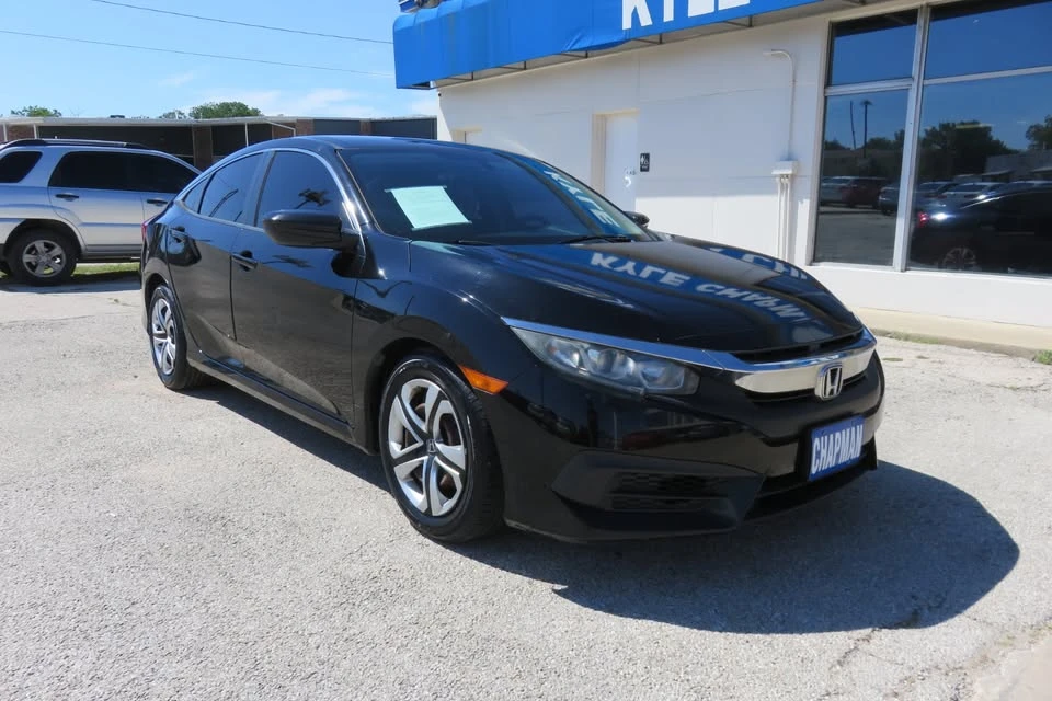 2018 Honda Civic 10th Gen - Image 7 of 17