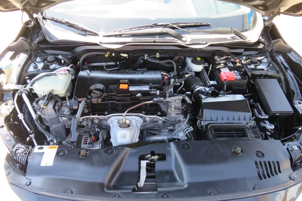 2018 Honda Civic 10th Gen - Image 16 of 17