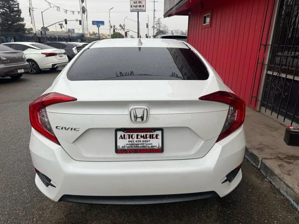 2018 Honda Civic 10th Gen - Image 5 of 12