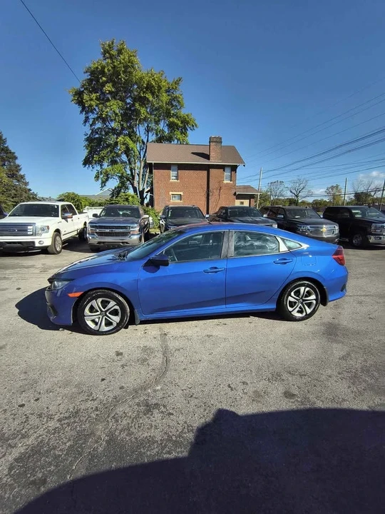 2018 Honda Civic 10th Gen - Image 8 of 10
