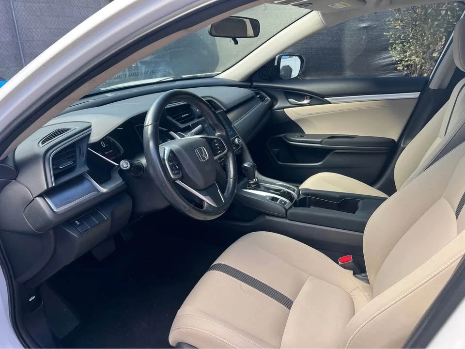 2018 Honda Civic 10th Gen - Image 10 of 13
