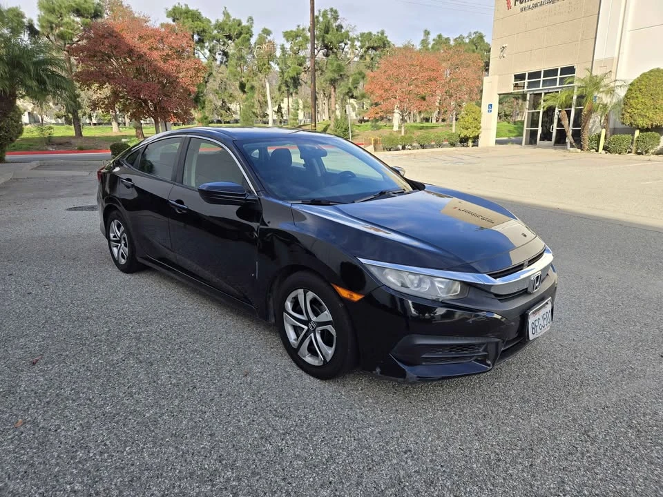 2018 Honda Civic 10th Gen - Image 2 of 6