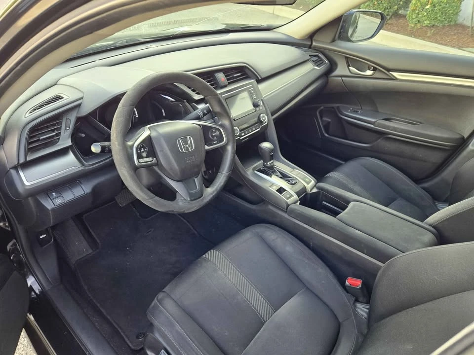 2018 Honda Civic 10th Gen - Image 5 of 6