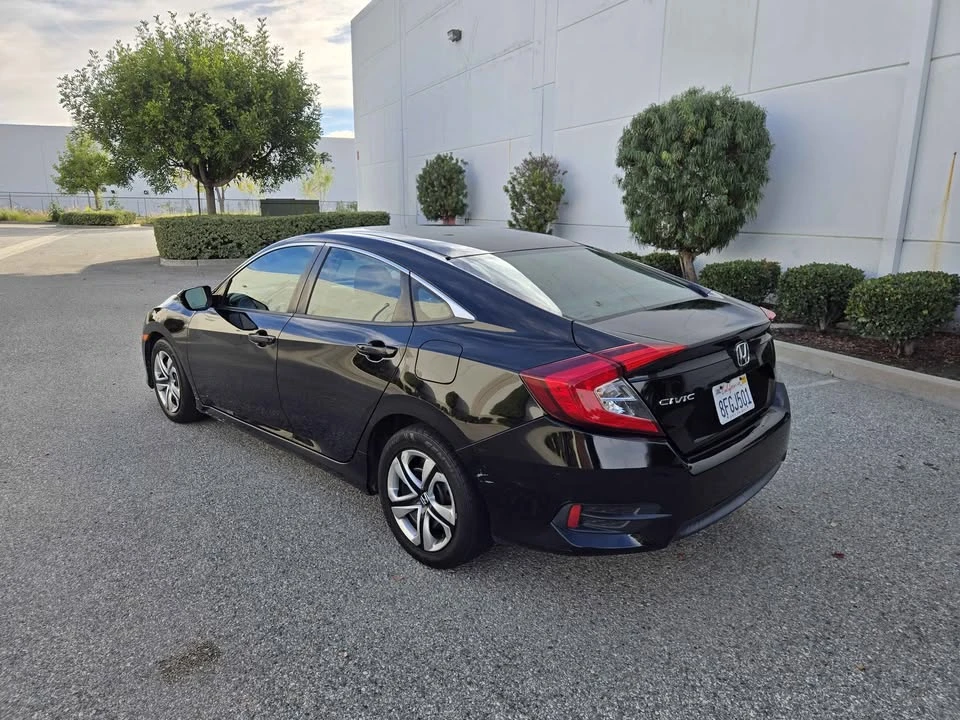2018 Honda Civic 10th Gen - Image 3 of 6