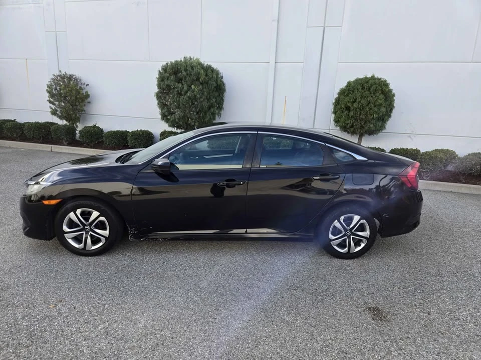 2018 Honda Civic 10th Gen - Image 4 of 6