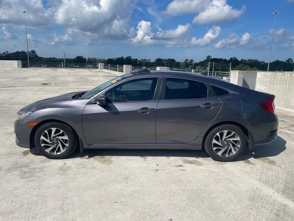 2018 Honda Civic 10th Gen - Image 3 of 19