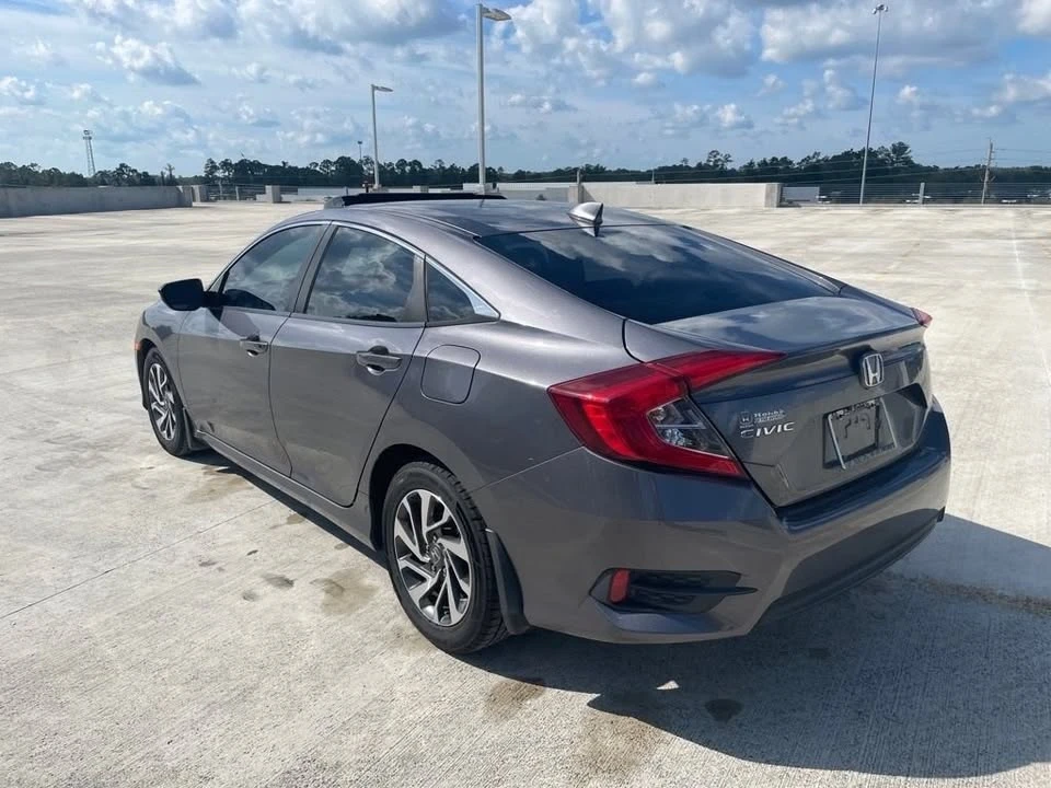 2018 Honda Civic 10th Gen - Image 5 of 10
