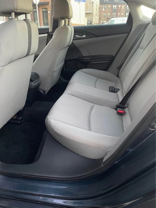 2018 Honda Civic 10th Gen - Image 7 of 11