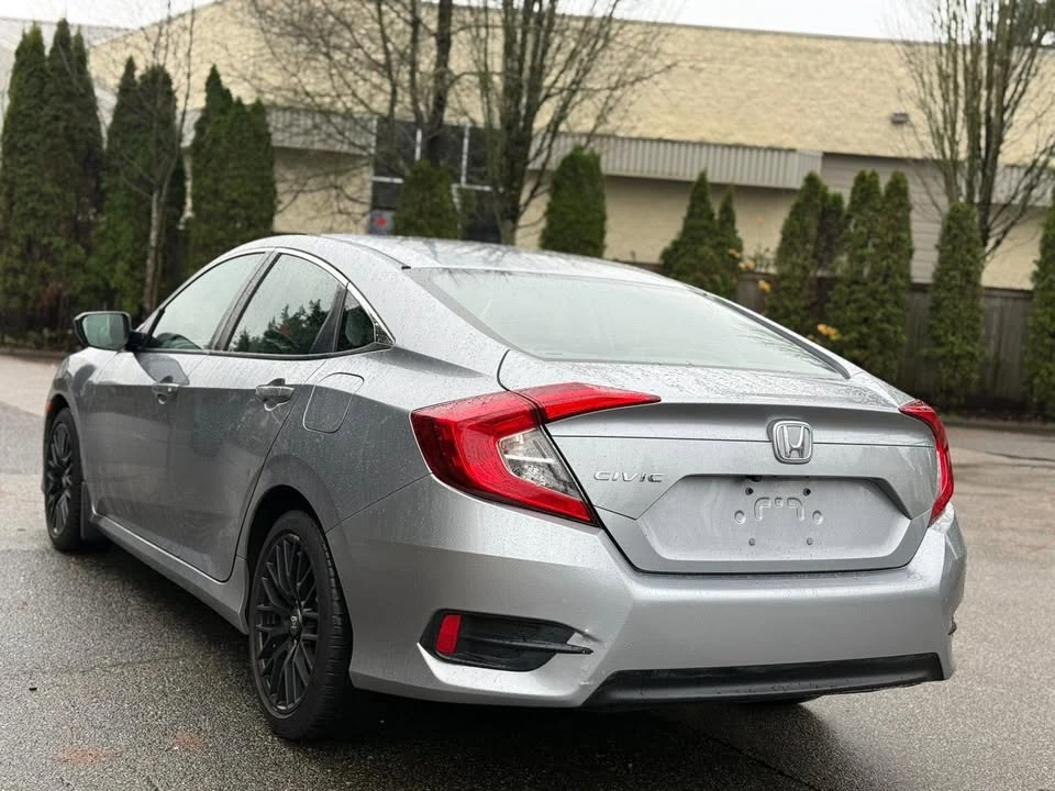 2018 Honda Civic 10th Gen - Image 3 of 13