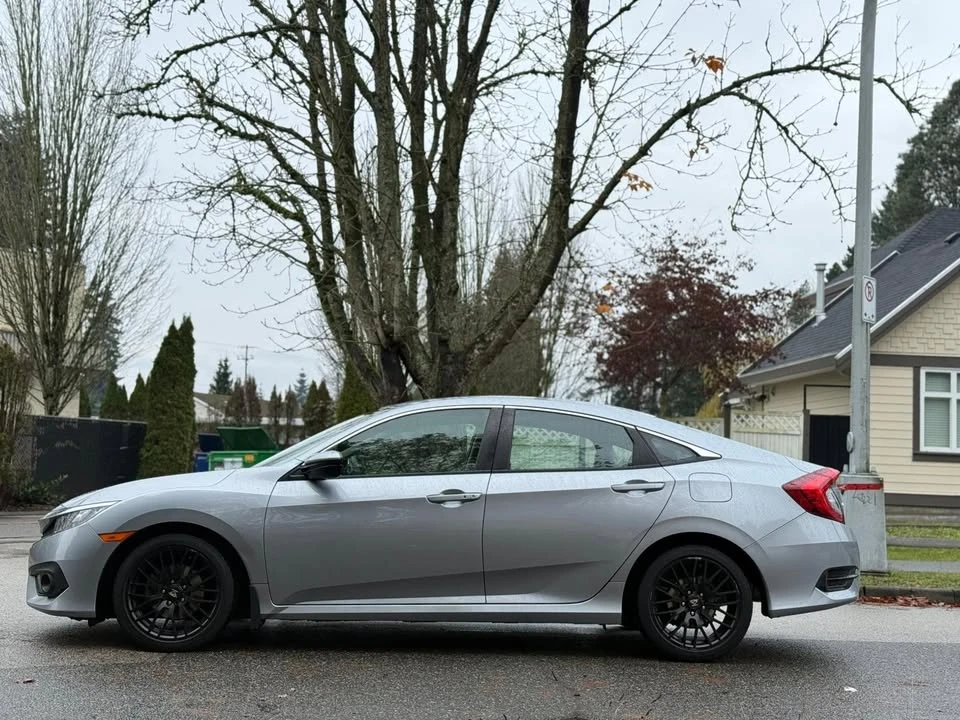 2018 Honda Civic 10th Gen - Image 2 of 13