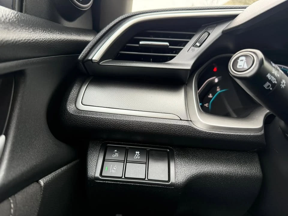 2018 Honda Civic 10th Gen - Image 10 of 13