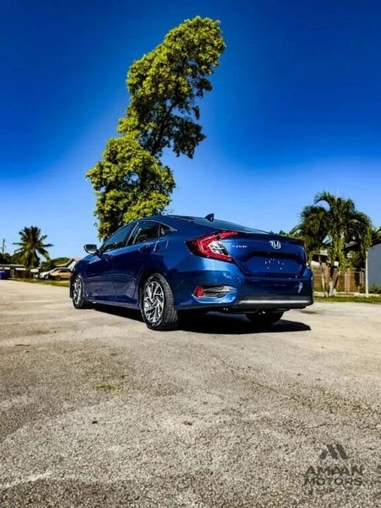 2018 Honda Civic 10th Gen - Image 15 of 19
