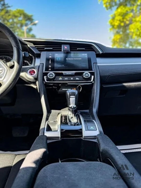 2018 Honda Civic 10th Gen - Image 6 of 19