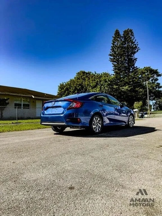 2018 Honda Civic 10th Gen - Image 13 of 19