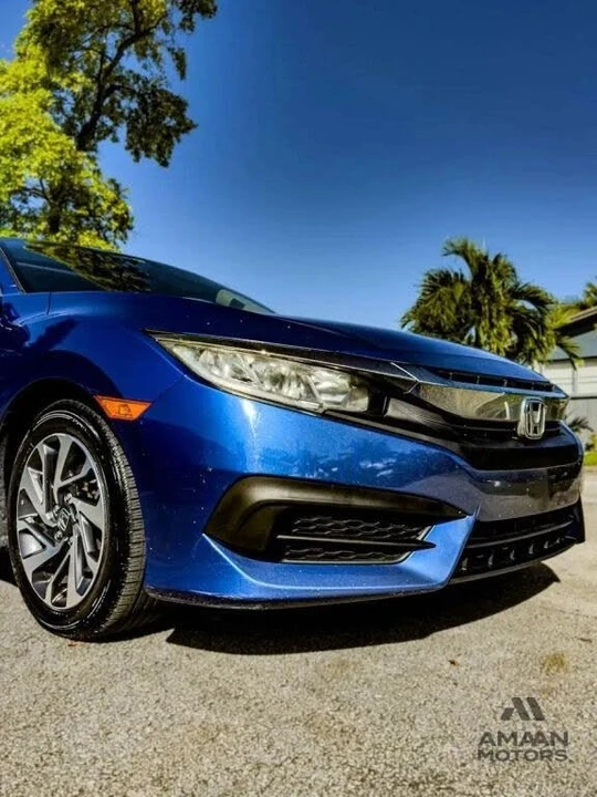 2018 Honda Civic 10th Gen - Image 16 of 19