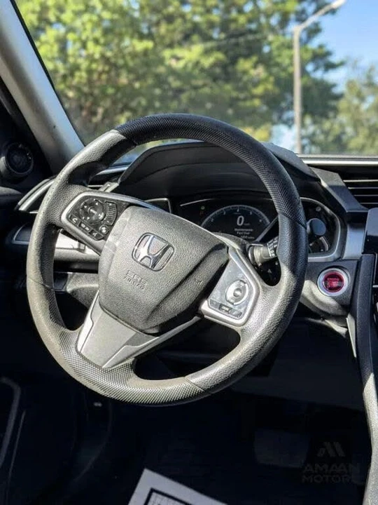 2018 Honda Civic 10th Gen - Image 5 of 19