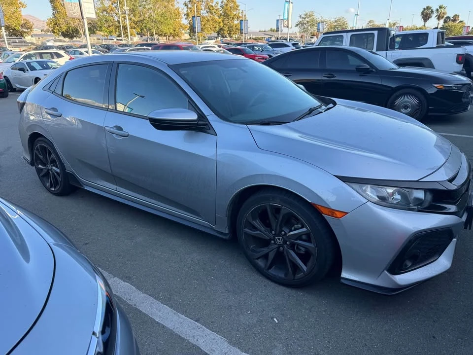2018 Honda Civic 10th Gen - Image 2 of 7
