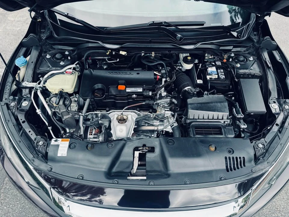 2018 Honda Civic 10th Gen - Image 12 of 20