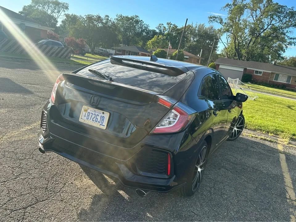2018 Honda Civic 10th Gen - Image 7 of 7