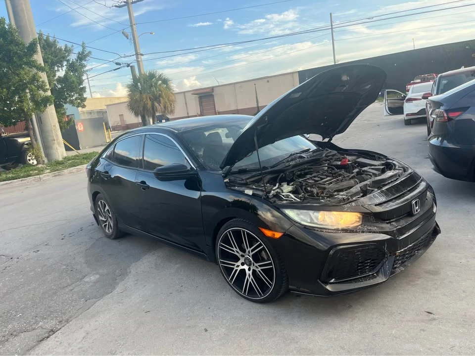 2018 Honda Civic 10th Gen - Image 7 of 8