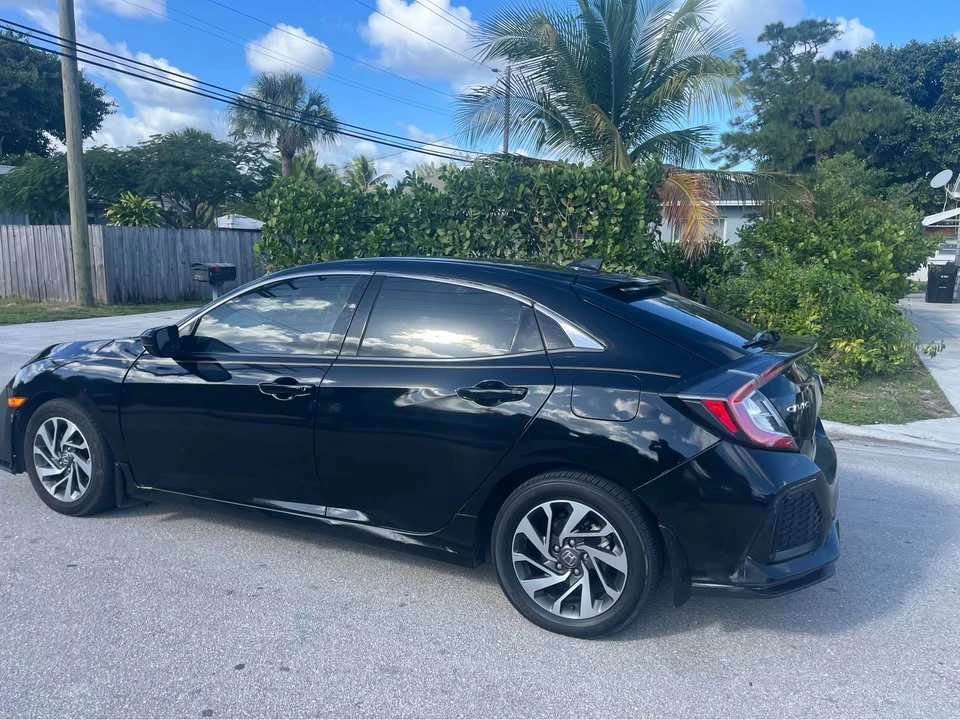 2018 Honda Civic 10th Gen - Image 6 of 8