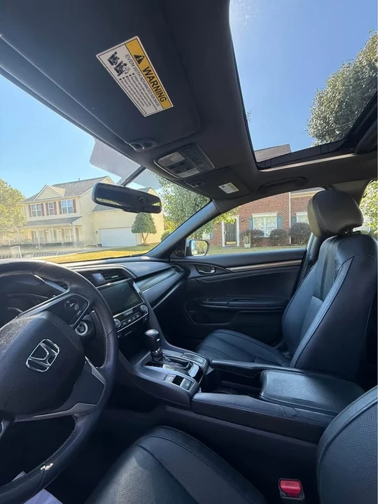 2018 Honda Civic 10th Gen - Image 13 of 15