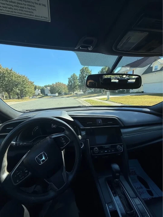 2018 Honda Civic 10th Gen - Image 15 of 15