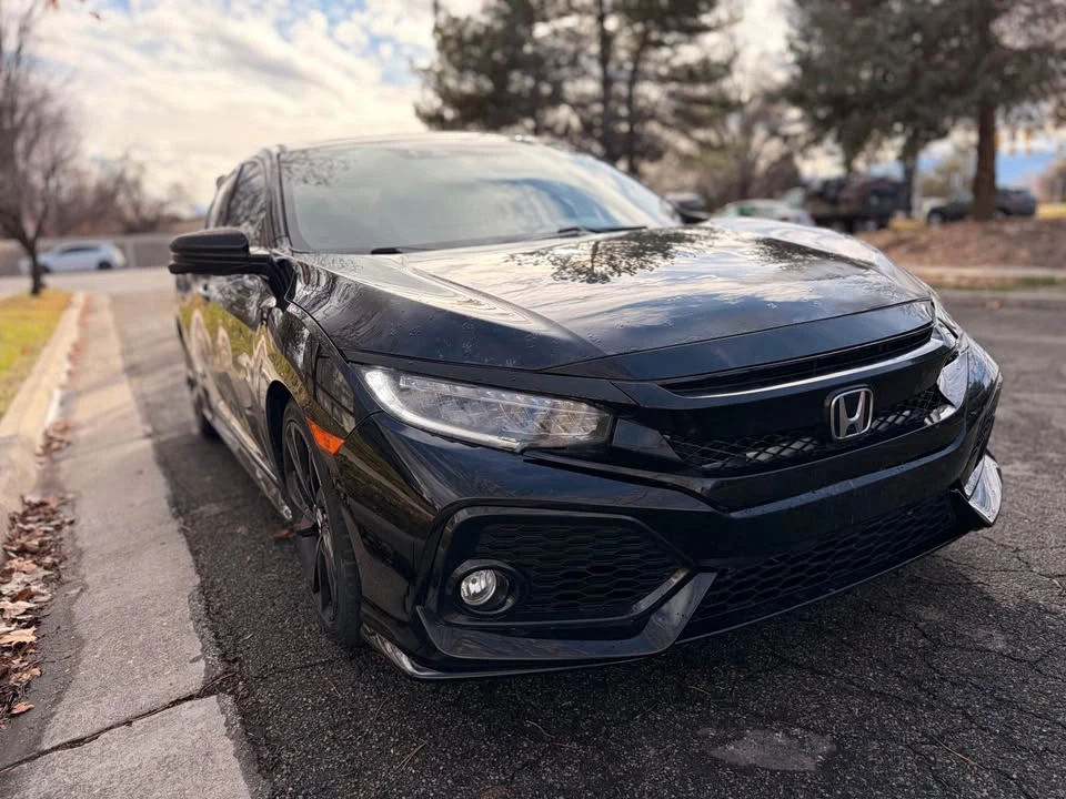2018 Honda Civic 10th Gen - Image 2 of 19