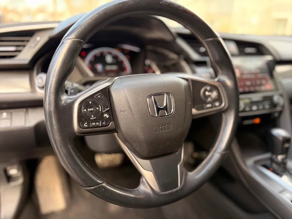 2018 Honda Civic 10th Gen - Image 12 of 19