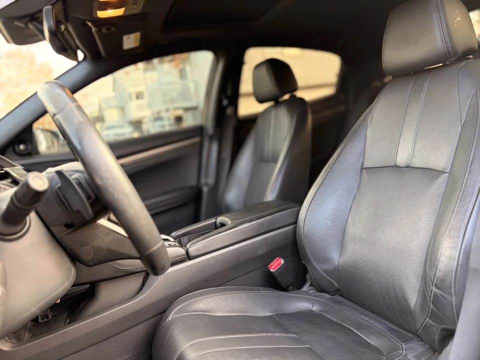 2018 Honda Civic 10th Gen - Image 11 of 19