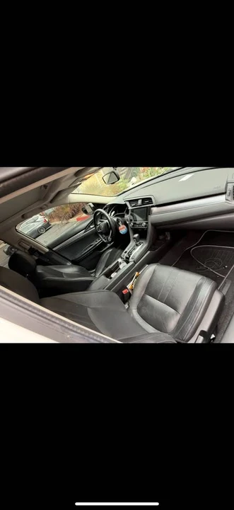 2018 Honda Civic 10th Gen - Image 4 of 5