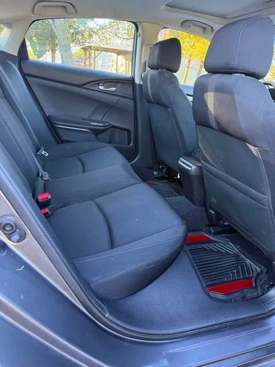 2018 Honda Civic 10th Gen - Image 7 of 15