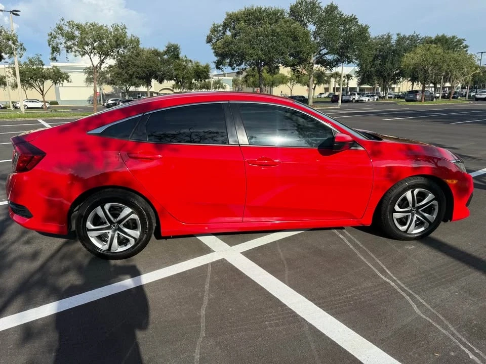 2018 Honda Civic 10th Gen - Image 3 of 14