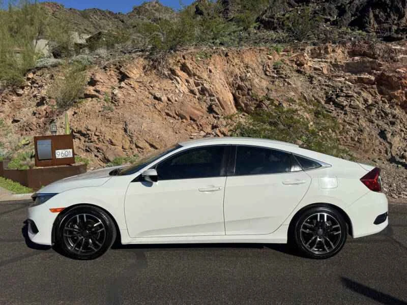 2018 Honda Civic 10th Gen - Image 6 of 16