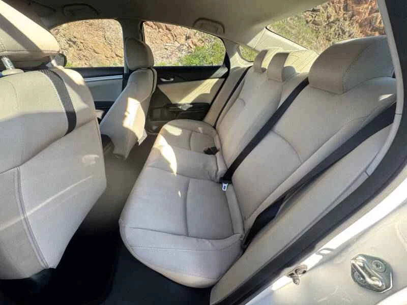 2018 Honda Civic 10th Gen - Image 11 of 16