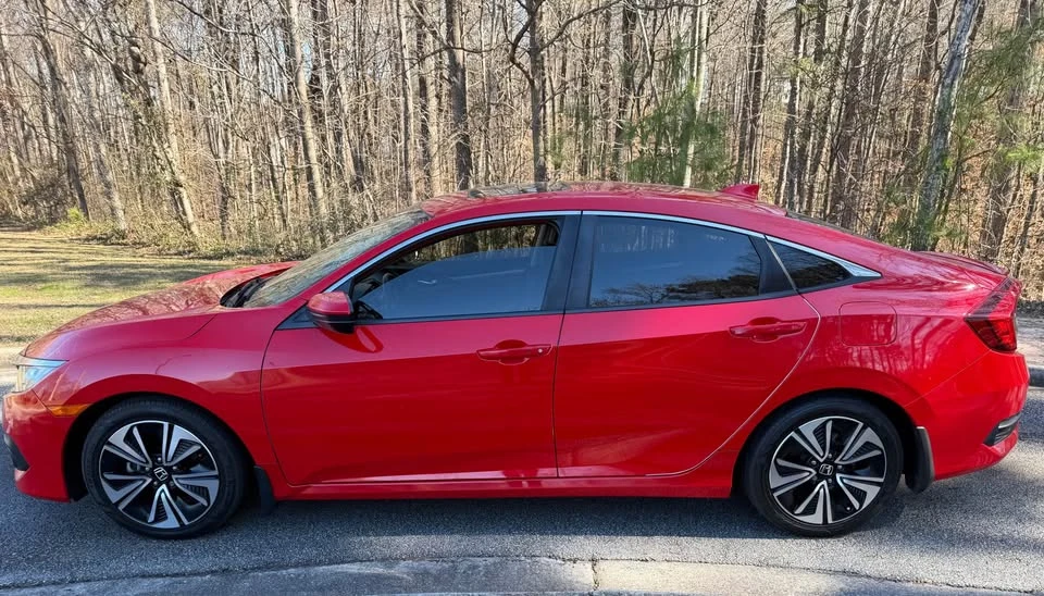 2018 Honda Civic 10th Gen - Image 4 of 19