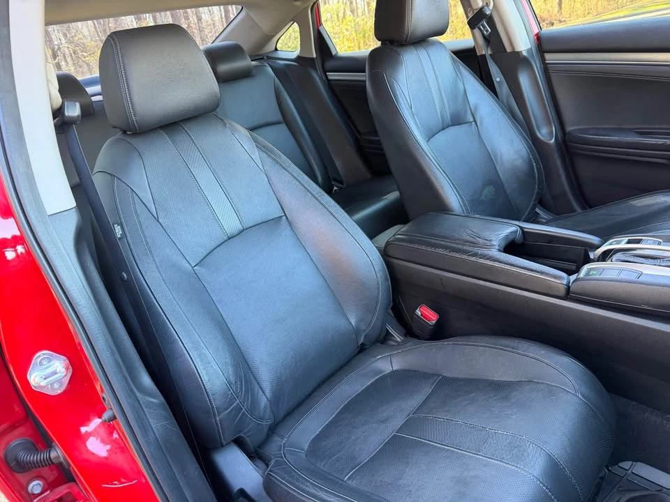 2018 Honda Civic 10th Gen - Image 16 of 19