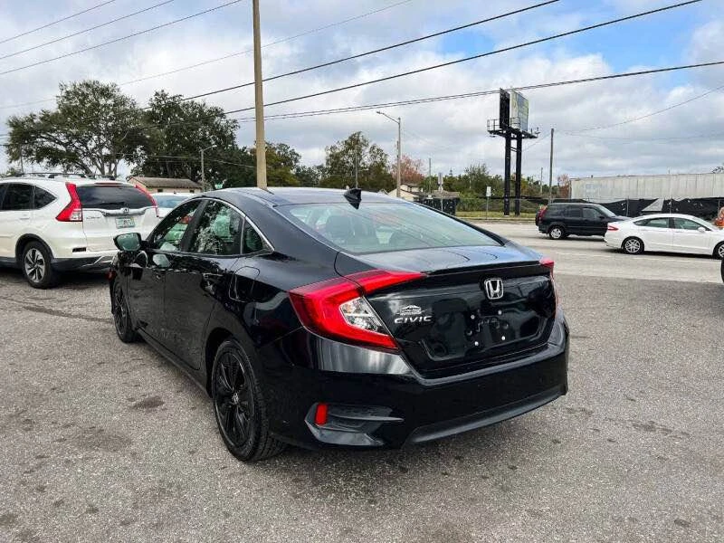 2018 Honda Civic 10th Gen - Image 5 of 11