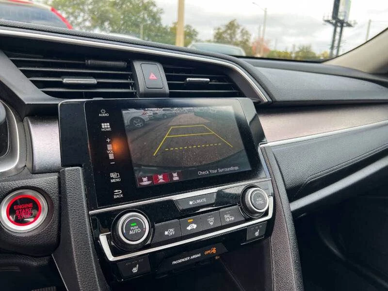 2018 Honda Civic 10th Gen - Image 9 of 11